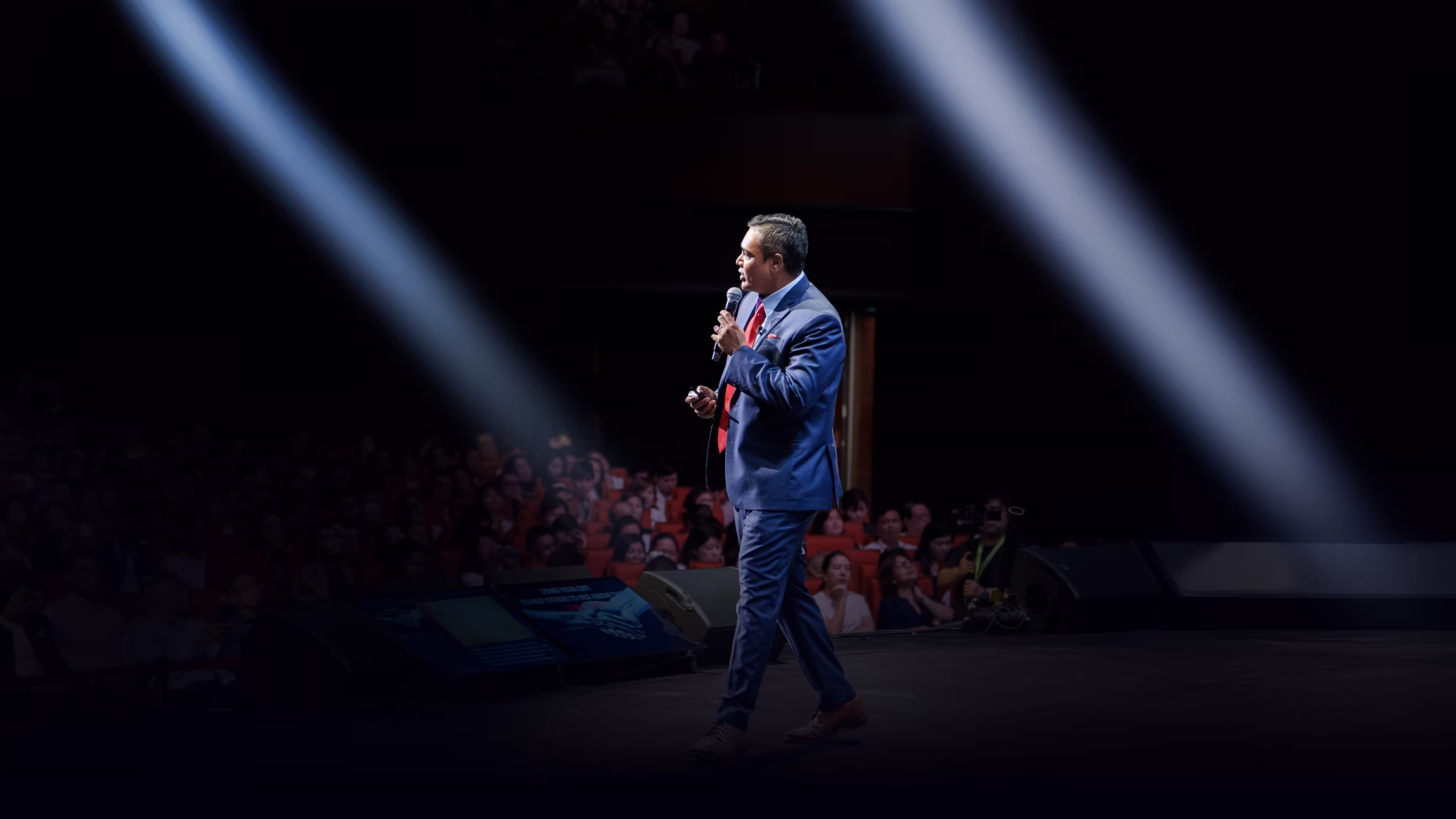 AI Keynote Speaker in Singapore