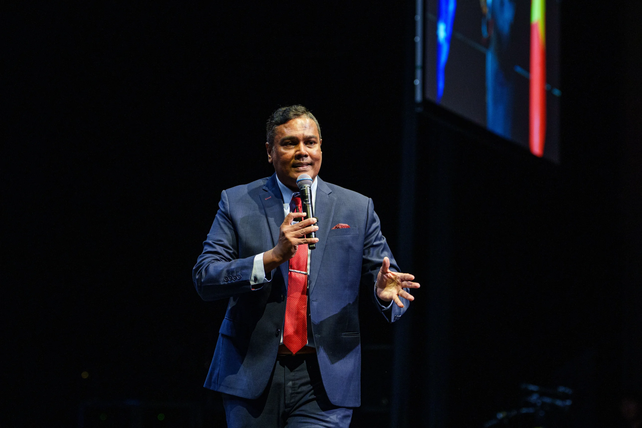 best-ai-keynote-speaker-for-events-in-dubai